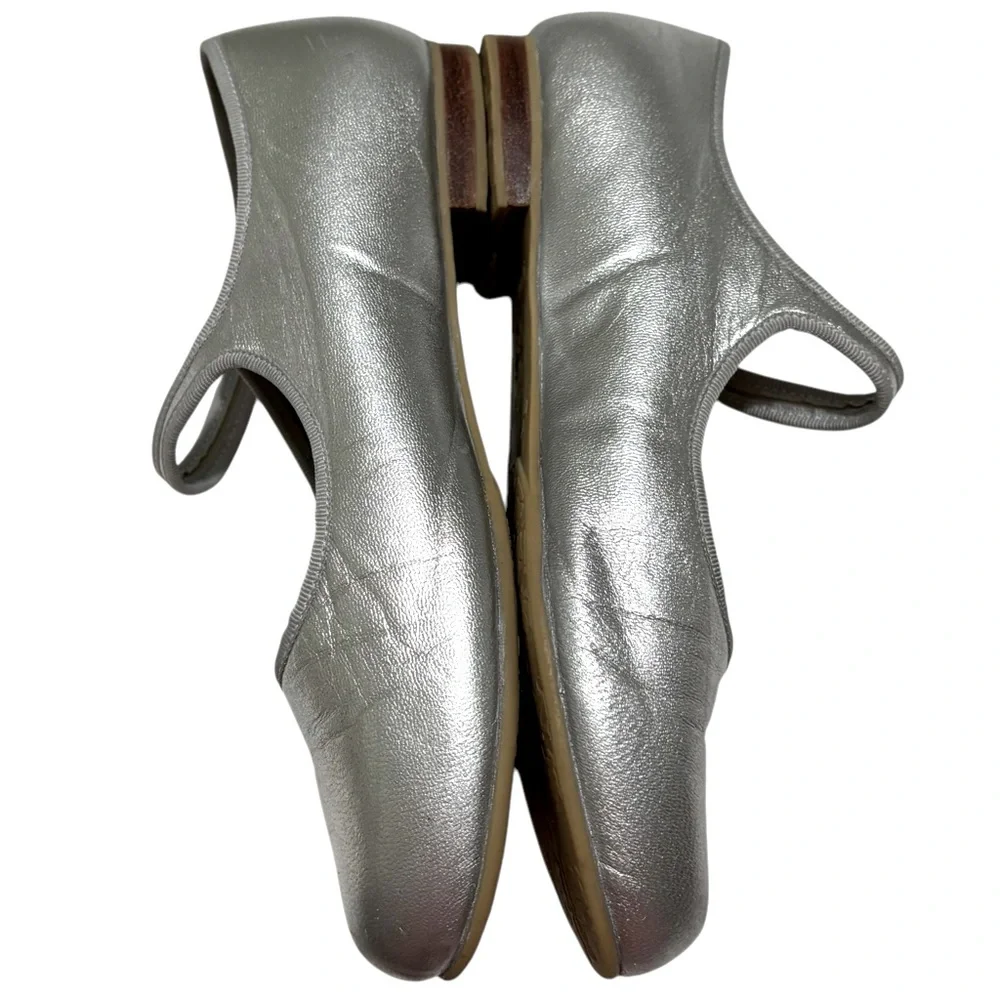 Elephantito girl’s silver classic Mary Jane shoes size 1